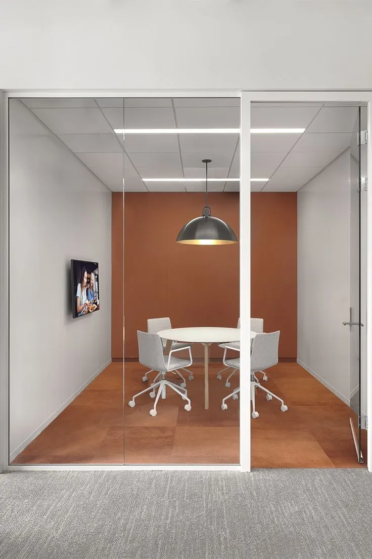 Huddle Room AV setup